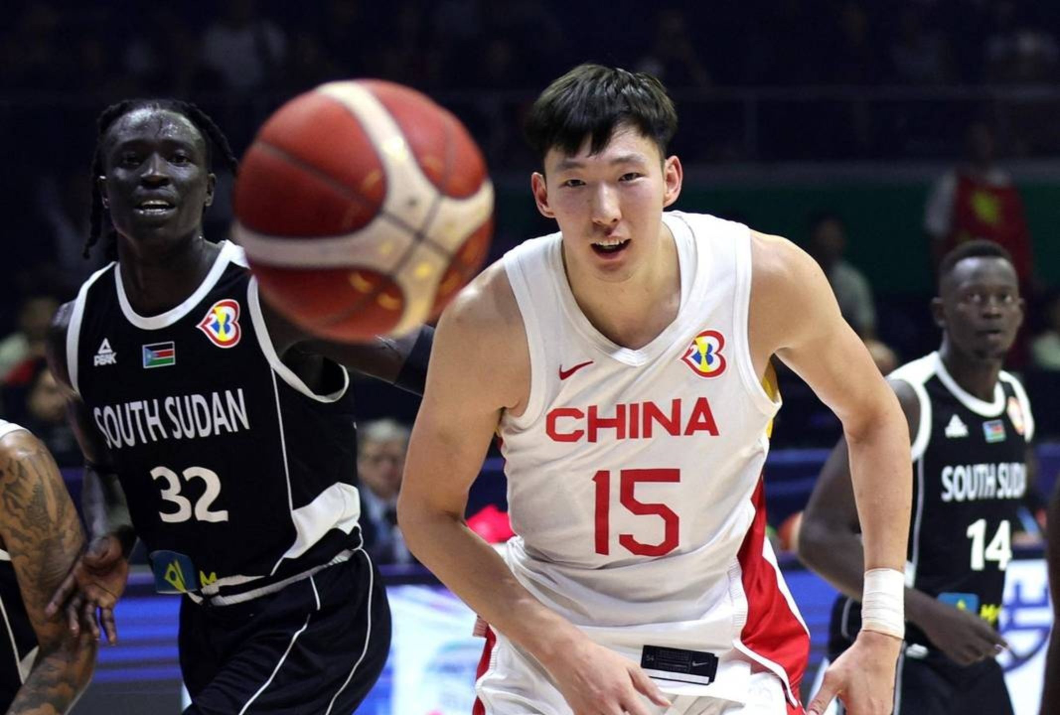 AYX GAMES-关于CBA常规赛转会期再迎强敌，里昂临场应变，主帅态度——目标明确，训练强度明显提升的信息