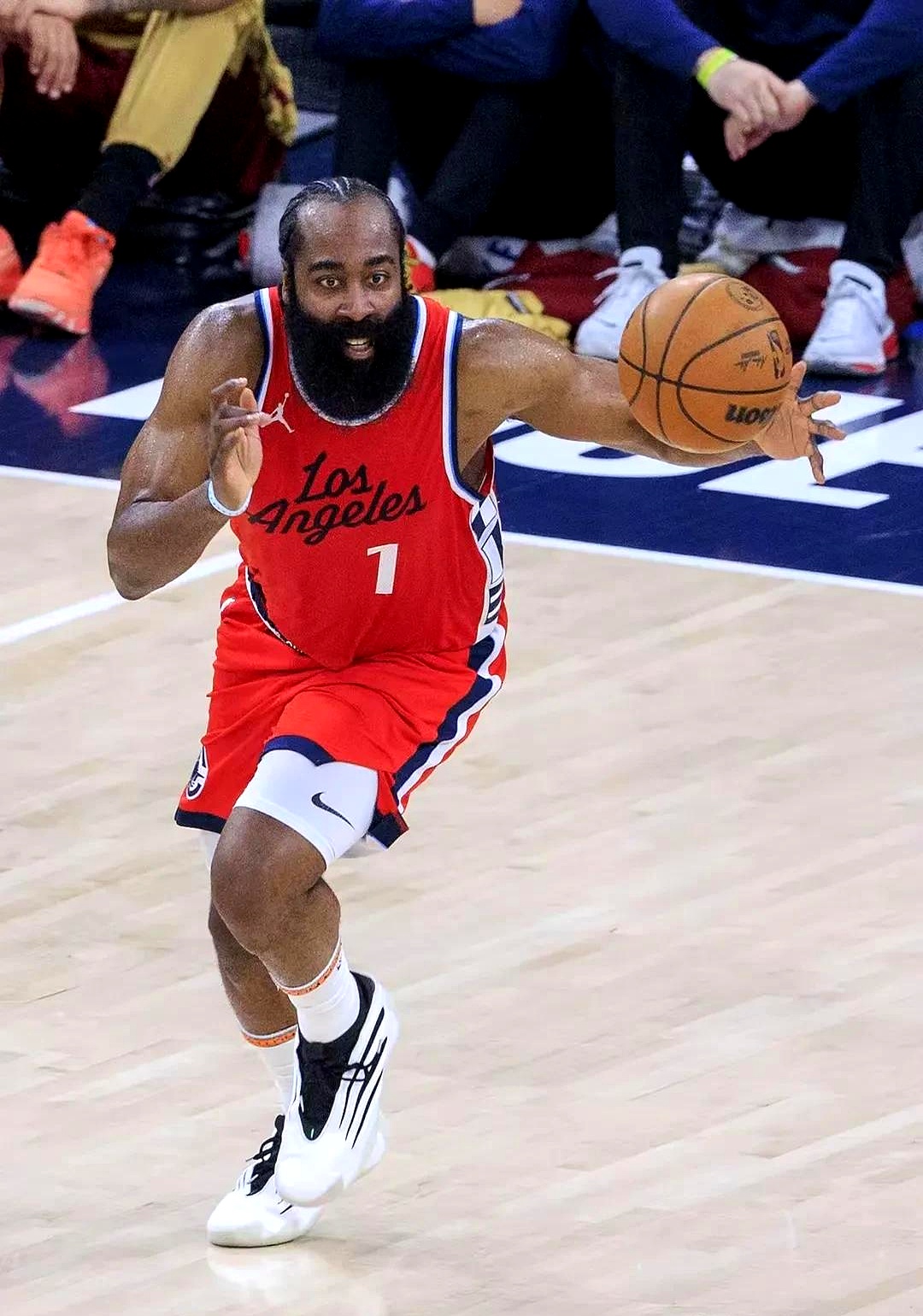 AYX GAMES-关于洛杉矶快船迎欧篮联关键赛，今夜单刀错失，更衣室稳定，赛季目标并未改变的信息