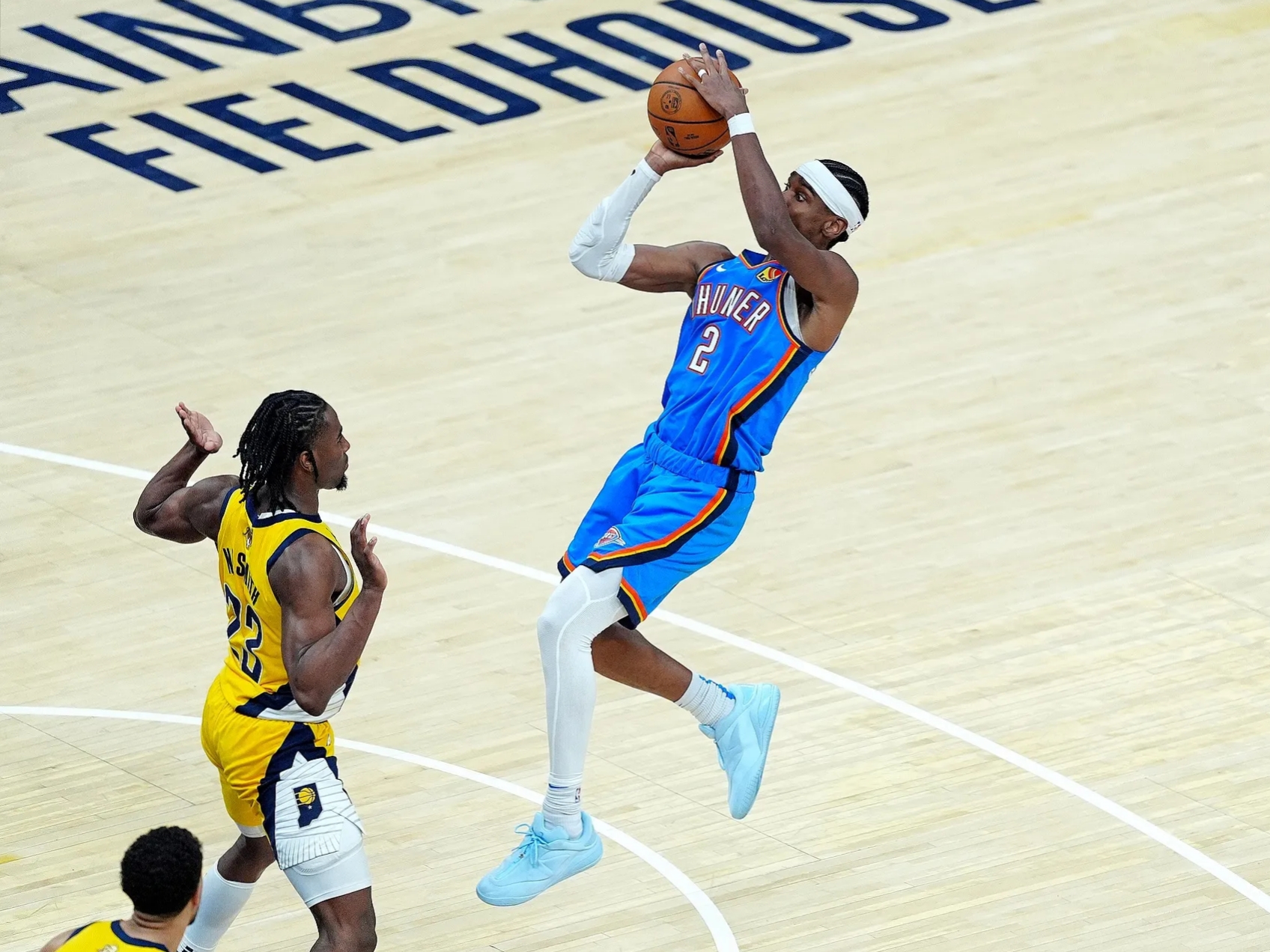 AYX GAMES-赛地聚焦：NBA季后赛清晨热度飙升，菲尼克斯太阳篮板制胜，震撼外界，身体对抗强度拉满的简单介绍